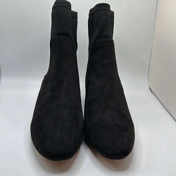 CUSHIONAIRE Women's block heel stretch boot with Memory Foam Padding 7.5 WIDE BL - Picture 2 of 7